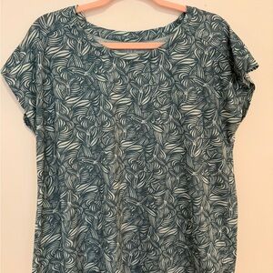 *EUC* L.L. Bean Women's Blue Patterned Short Sleeve Top